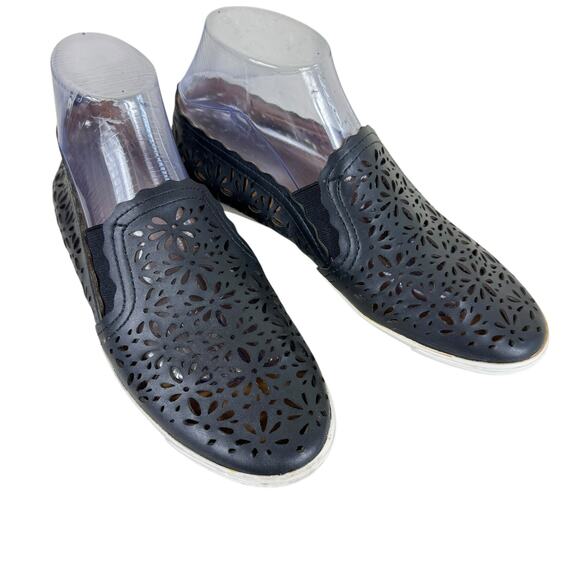 AERIN Leather Black Eyelet Rubber Soled Slip On Comfort Flats Women's Size 8 - Picture 1 of 6
